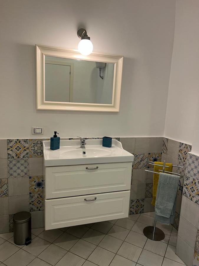 Casa Gaia A Due Passi Dal Duomo Apartment Naples Luaran gambar